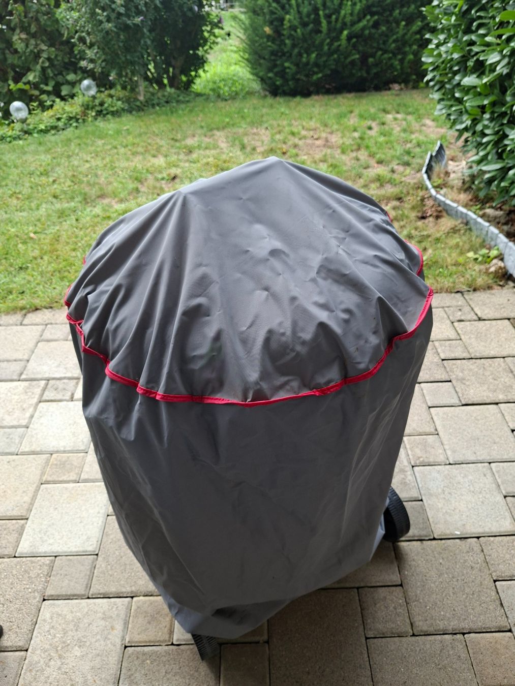 Weber Griglie: Weber Holzkohlegrill – Usato da Oberlunkhofen venduto da lot_5bq7 2
