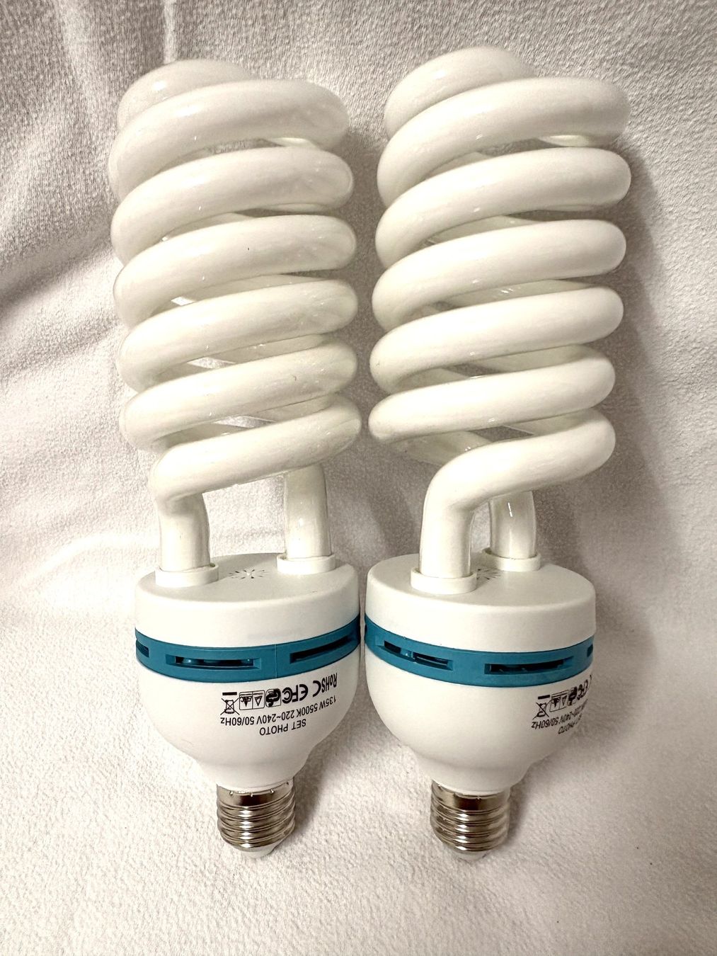 Lampade: Glühbirnen - 2 Stück - E27 -135W - NP: CHF 75.00 – Nuovo e nell'imballaggio originale da Glattbrugg venduto da Ariel012 2