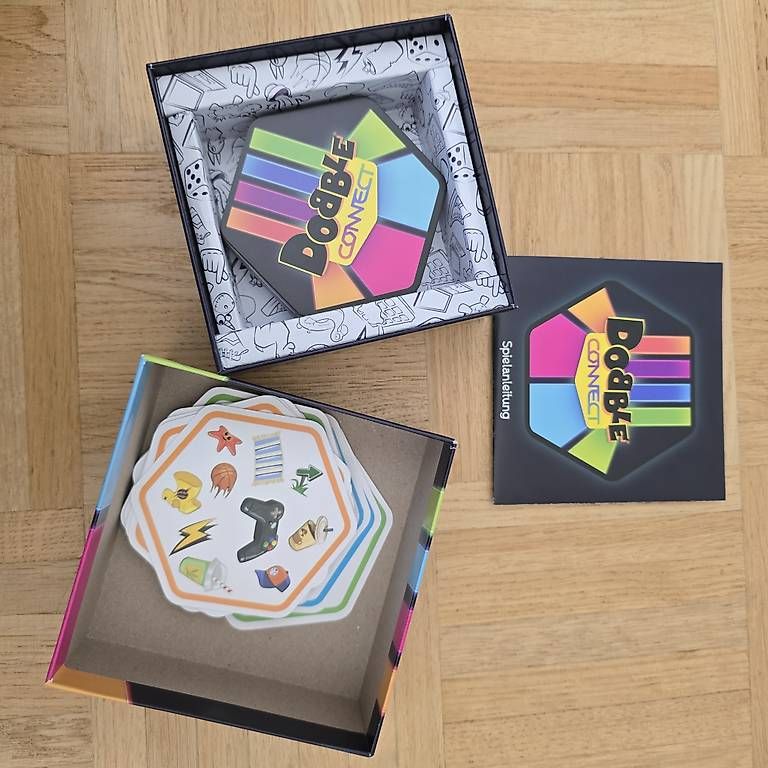 Spiele: Dobble Connect Game – Gebraucht aus Basel von DaniJohni