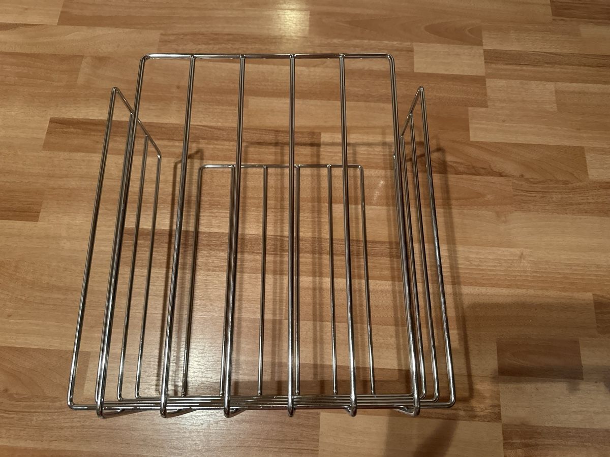 Autres articles pour la maison: Zeitungsständer Metall – D'occasion à St. Gallen par mai_2lcj 1