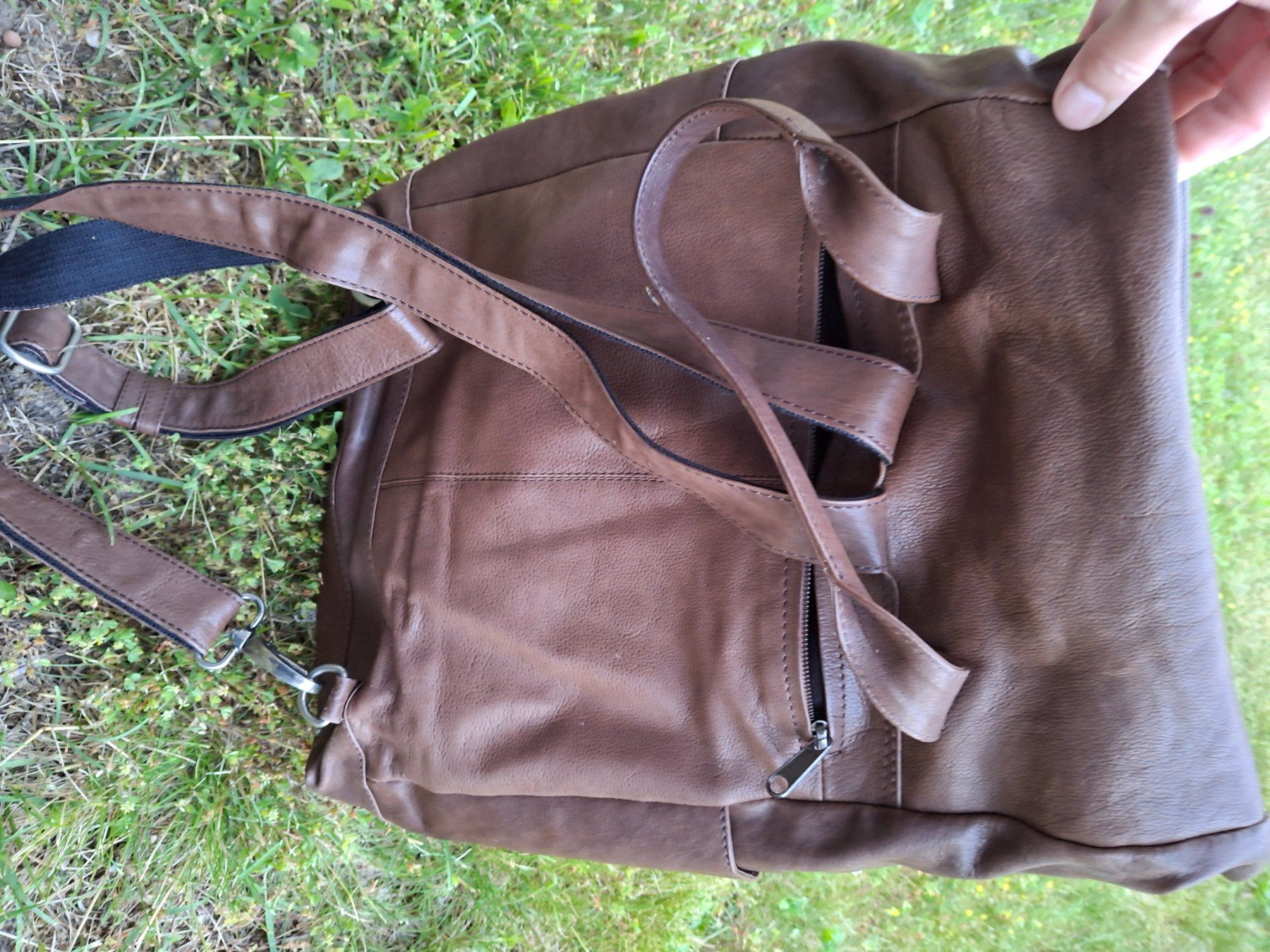 Zaini: Brauner Lederrucksack, kleiner dunkler Fleck – Usato da Unterägeri venduto da spo_2kjh 3