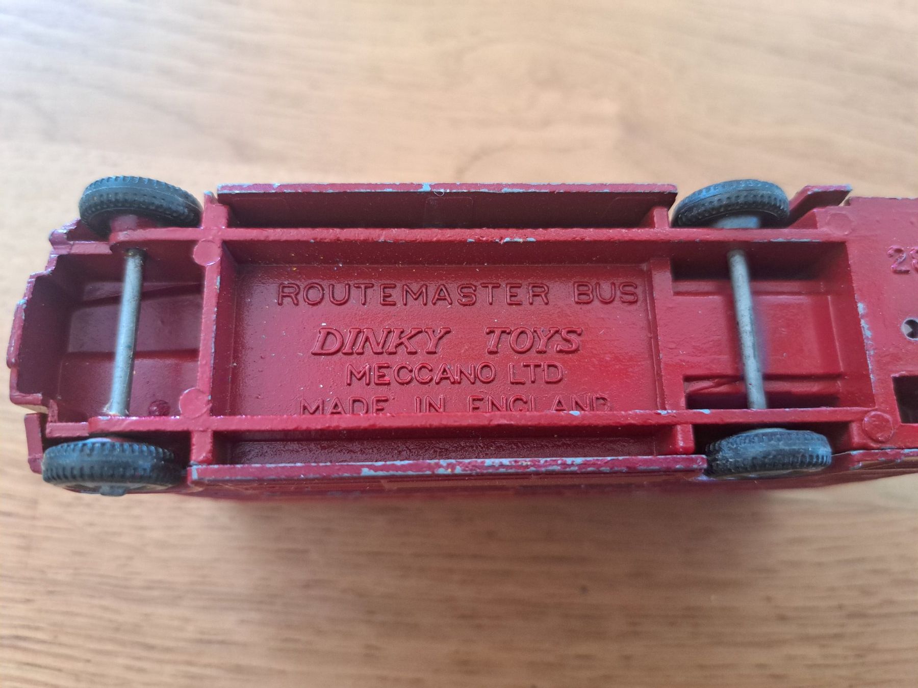 Dinky Toys Modellini d'auto: Routemaster Bus Dinky Toys – Usato da Emmenbrücke venduto da bikesandmore75 3