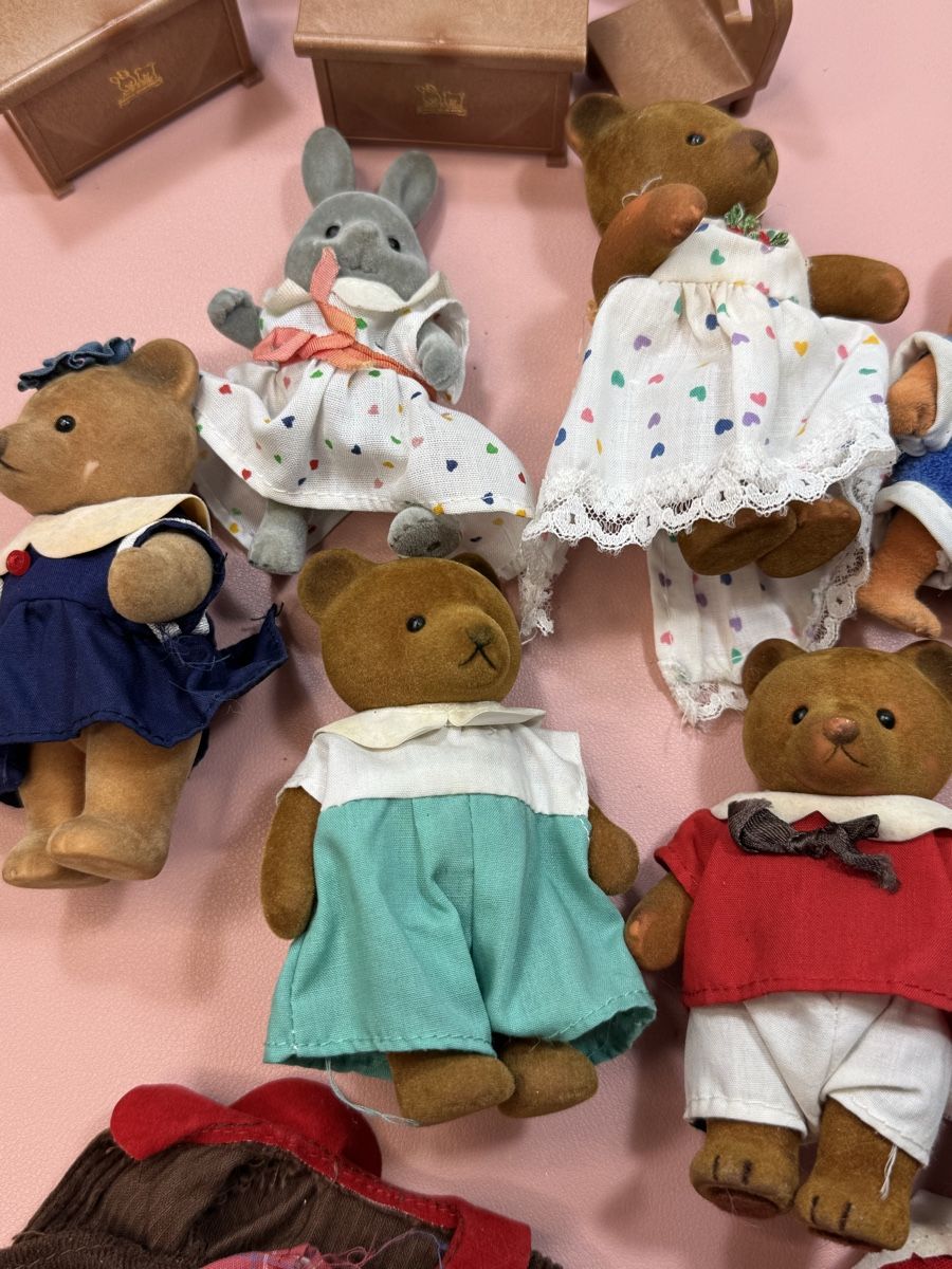 Sylvanian families Bambole: VINTAGE Sylvanian Families MAPLE TOWN – Usato da Bedano venduto da VBimby 3