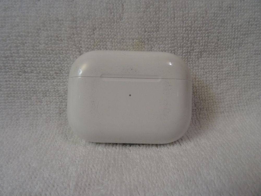 Apple AirPods Pro Case. 1.Generation. (Original) Kaufen auf Ricardo