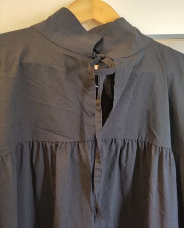 Tolle schwarze Tunika, Gr. OS, passt zu Rundholz