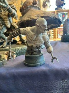 Gentle Giant Statuette: Azog Gentle Giant Hobbit – Usato da Giebenach venduto da Samlaika 1