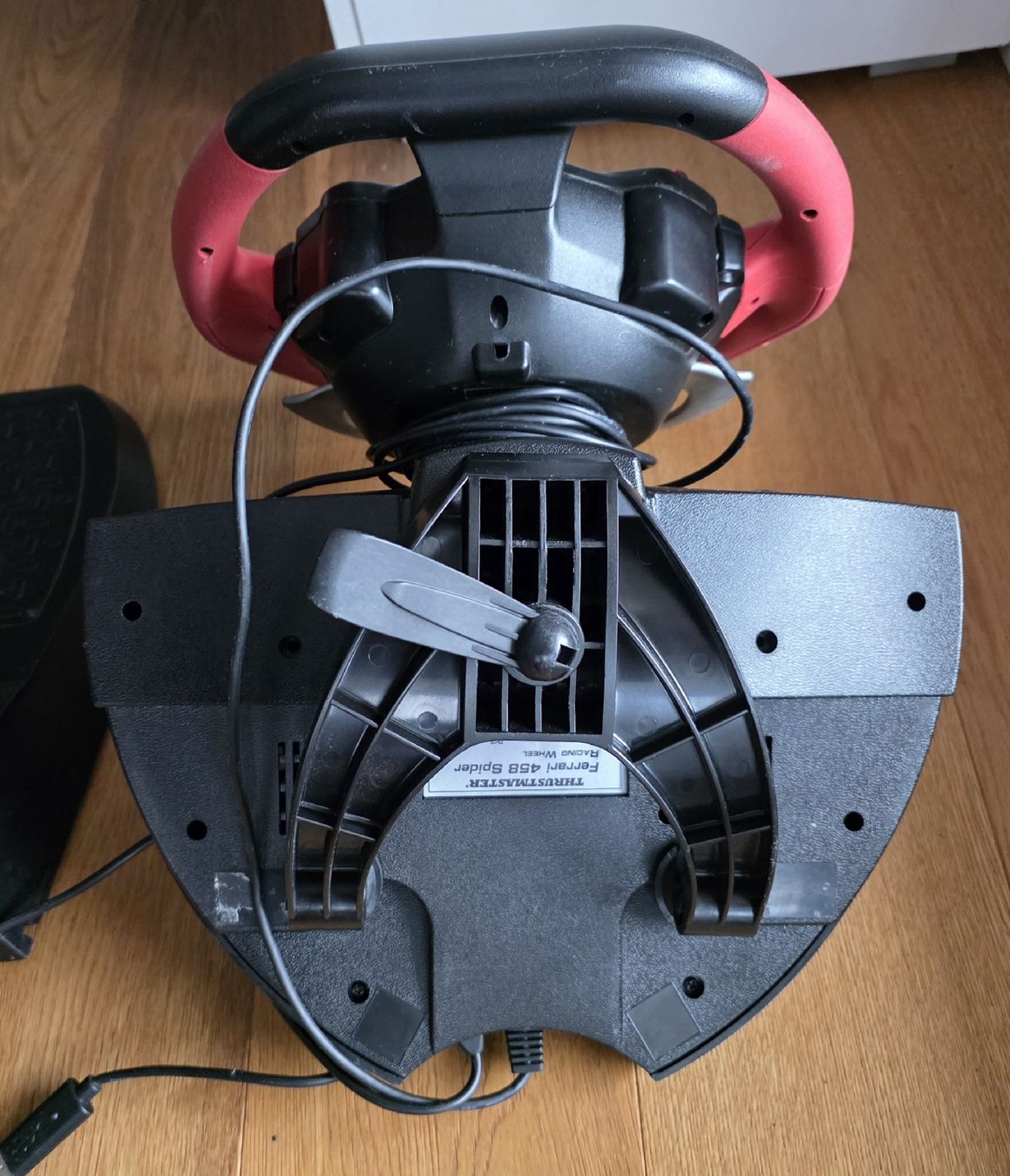 Konsolen: Thrustmaster Ferrari 458 Spider - Top Zustand! Racing! – Gebraucht aus Zell LU von claro62 5