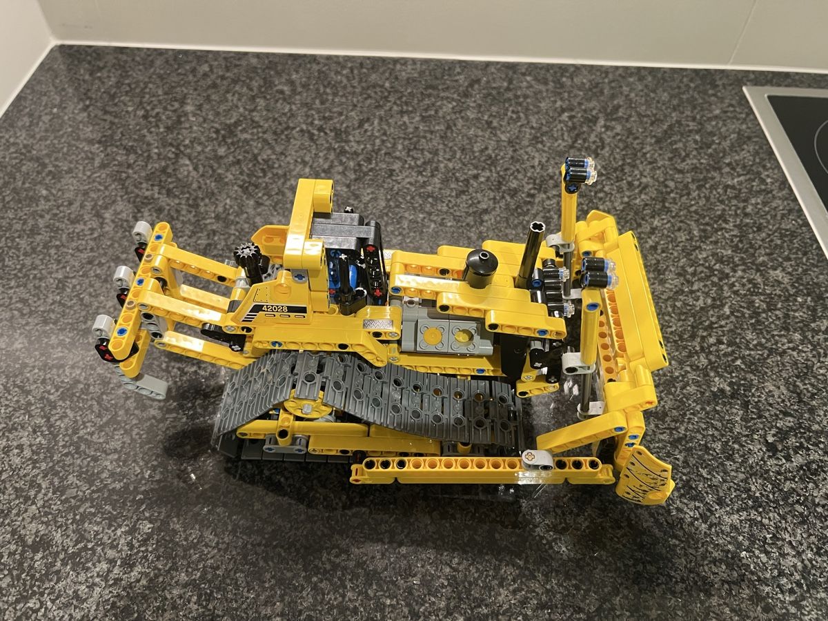 Lego Baukästen: Bulldozer Lego Technic 42028 – Gebraucht aus airolo von unimo78 4
