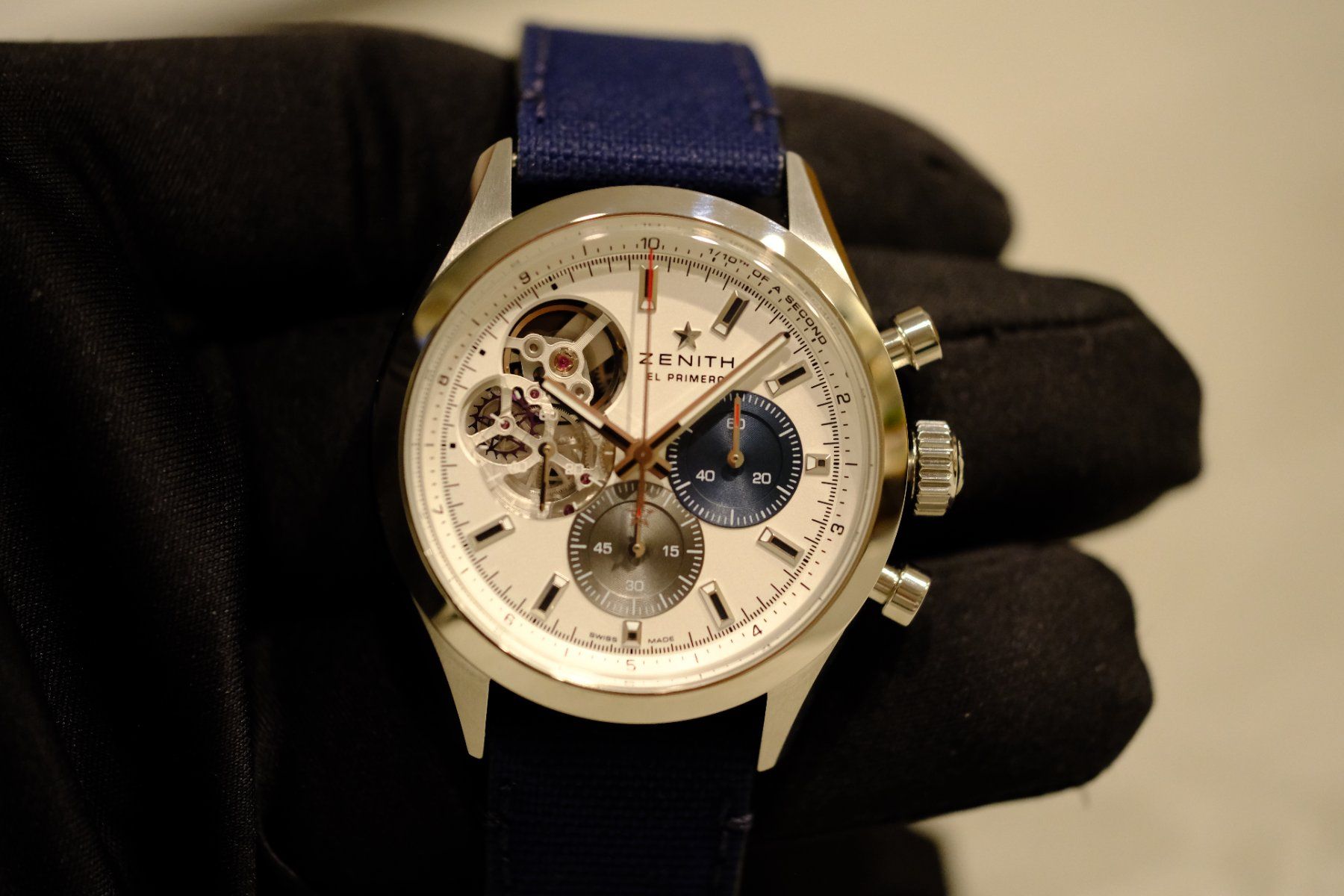 Zenith Montres: Zenith Chronomaster – Neuf avec emballage d'origine à Zermatt par Schindler_Zermatt