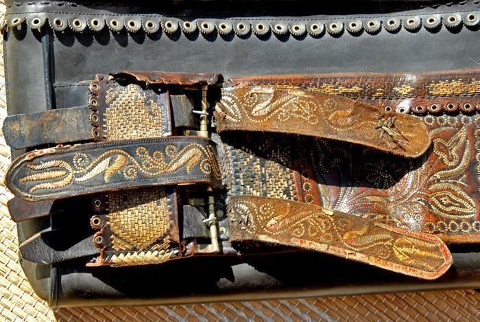 Taschen: Federkielstickerei Tasche antik – Gebraucht aus Fehraltorf von Swisscollector 2
