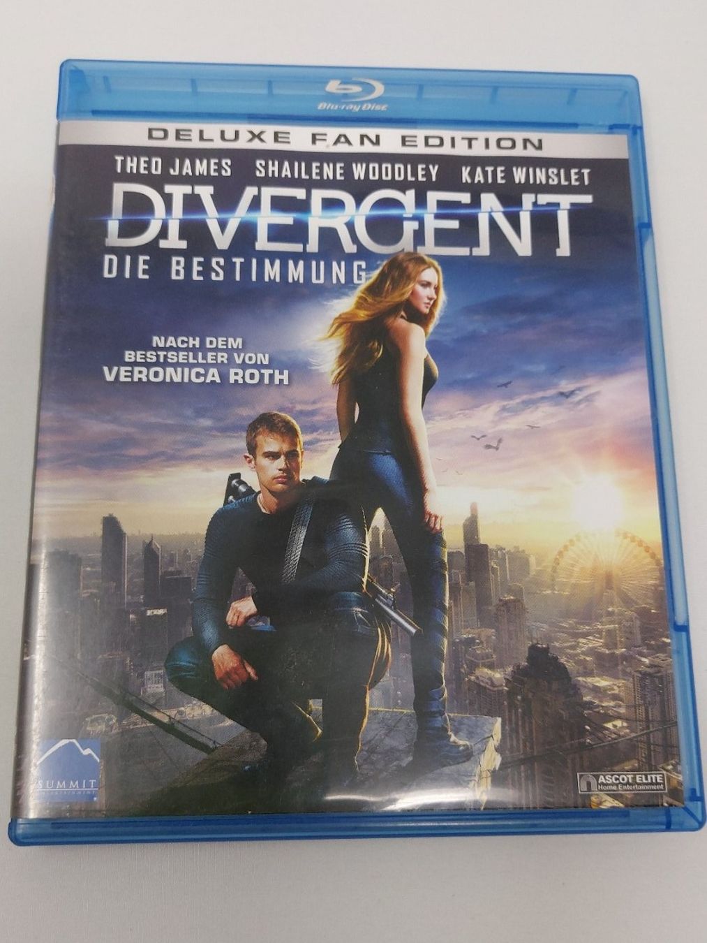 Tutti i DVDs: Divergent (Blu-Ray) – Usato da Meisterschwanden venduto da phaus38