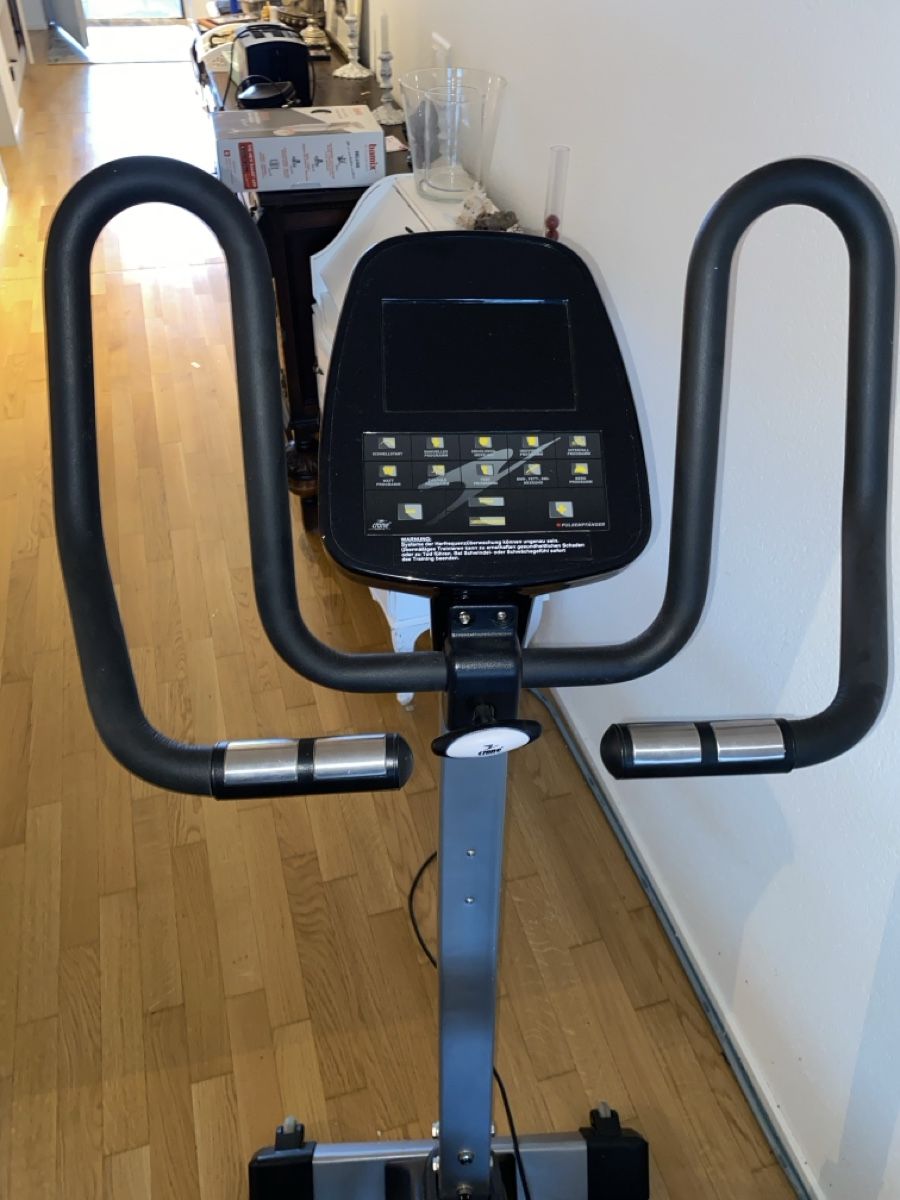 Hometrainer: Circular S9 Studio-Ergometer Heimtrainer Top Zustand – Gebraucht aus Mühleberg von  1