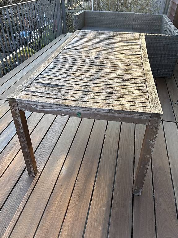 Tavoli: Tisch 180x90cm – Usato da Biel-Benken BL venduto da AngiSchaefer