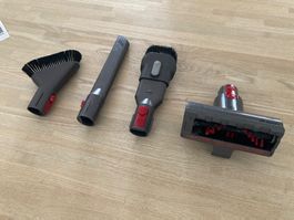Dyson Staubsauger-Zubehör Set, guter Zustand