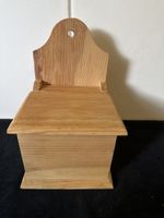  kleine Holz-Schatulle zum aufhängen.