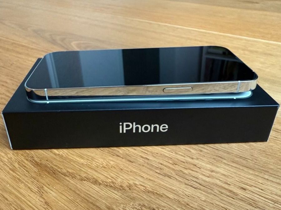 Apple Handys / Smartphones: iPhone 13 Pro Weiss, Silber 128 GB – Gebraucht aus Obernau von  6