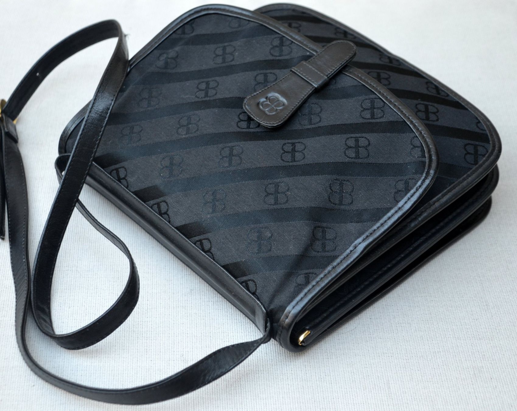 Balenciaga Taschen: Balenciaga Tasche / sac – Gebraucht aus Collonges von Auganien 2
