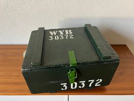 Militärkiste / Munitionskiste aus Massivholz als Deko