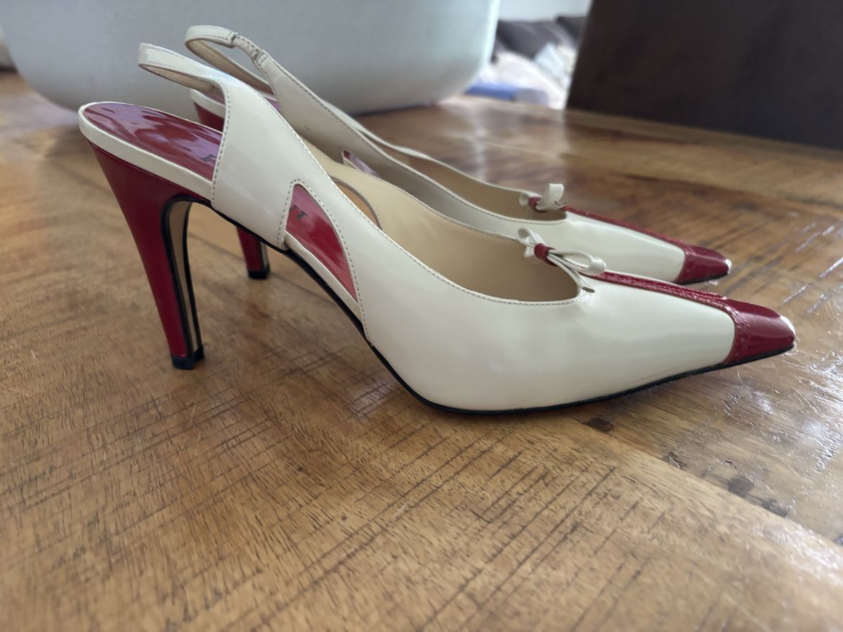 Scarpe da donna: Pollini Schuhe Gr.38 – Usato da Matten b. Interlaken venduto da Schneehase03 1