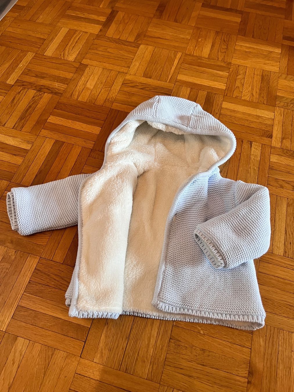 Maglioni & Felpe: Faux shearing lined cardigan – Usato da Genève venduto da bri_cf58