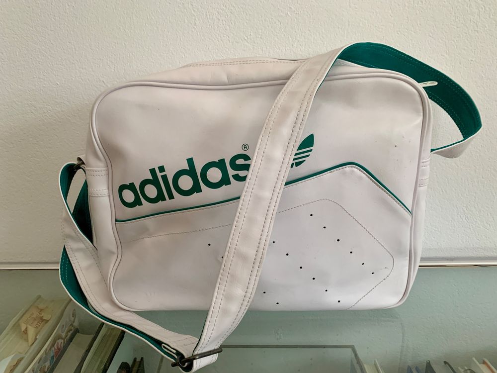 Adidas Original Umhangetasche Grun Weiss Kaufen auf Ricardo