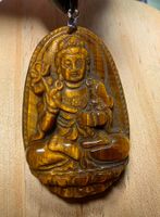 Tigerauge Buddha Anhänger C mit Metallöse