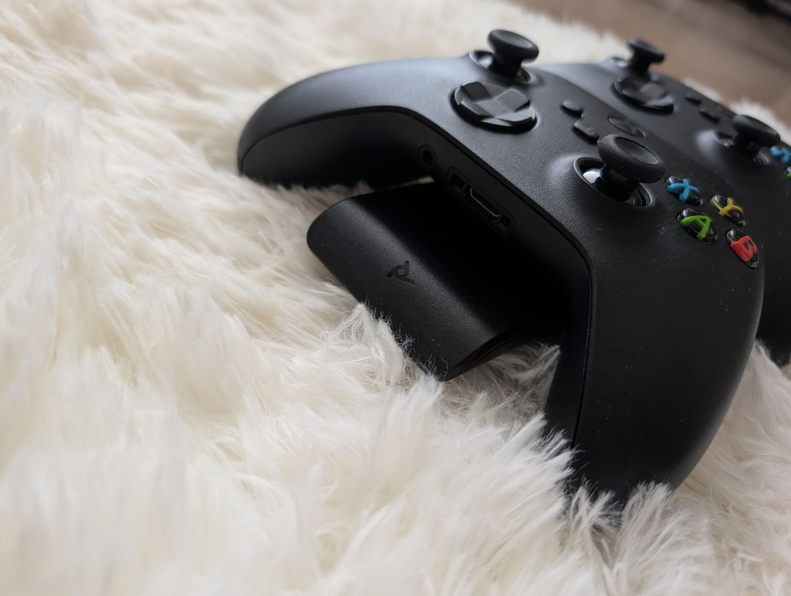 Microsoft Console: Xbox Series S / 2 Controllern mit Ladestation – Usato da Windisch venduto da dam_y2ln 2