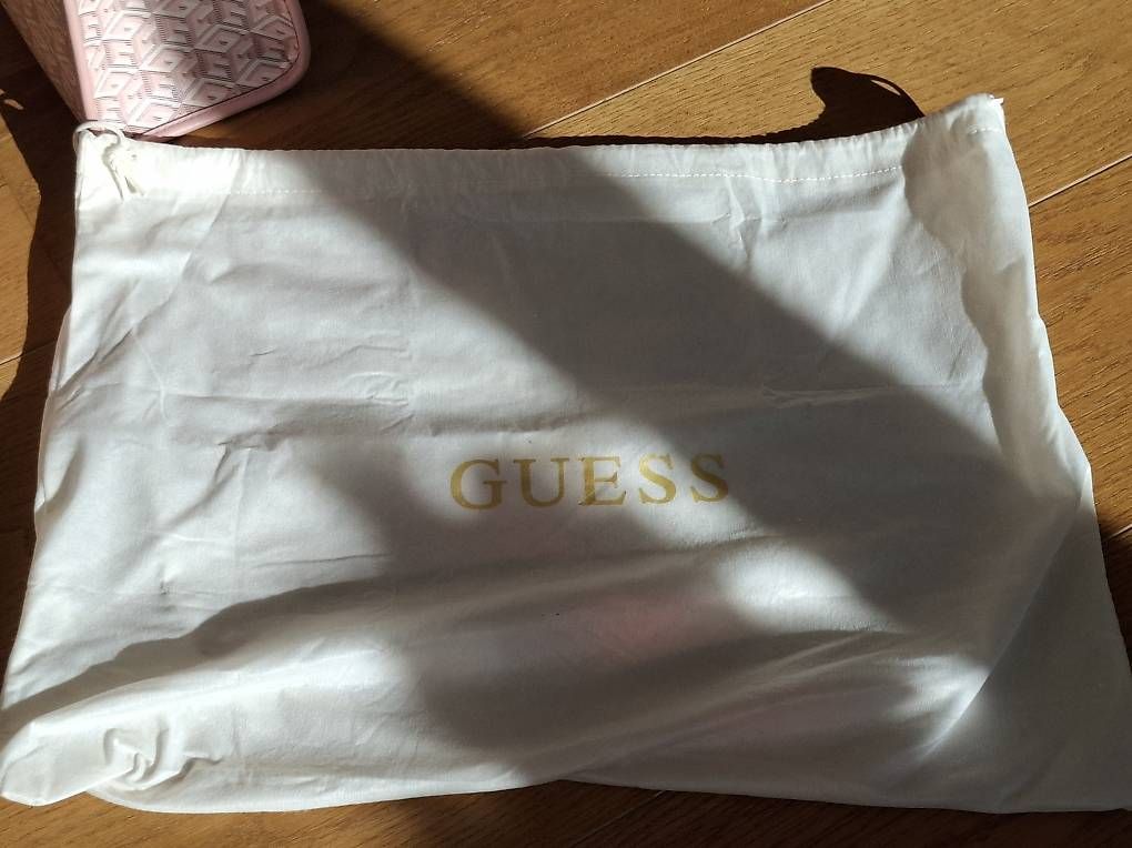 Guess Borse da donna: Guess Tasche Rosa – Usato da Kriens venduto da nin_52cn 1
