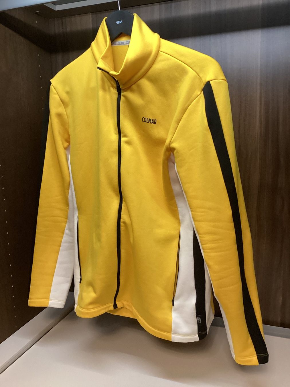 Jacken: FAST FABRIKNEU! COLMAR SPORTJACKE / M – Neu (gemäss Beschreibung) aus Nänikon von rmw24