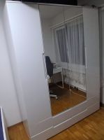 Kleiderschrank