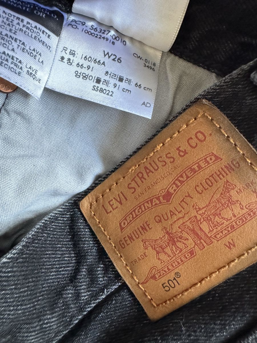 Levi's Jeans: Pantaloncini Levi’s taglia W26 – Usato da Claro venduto da kel_v7dj 2