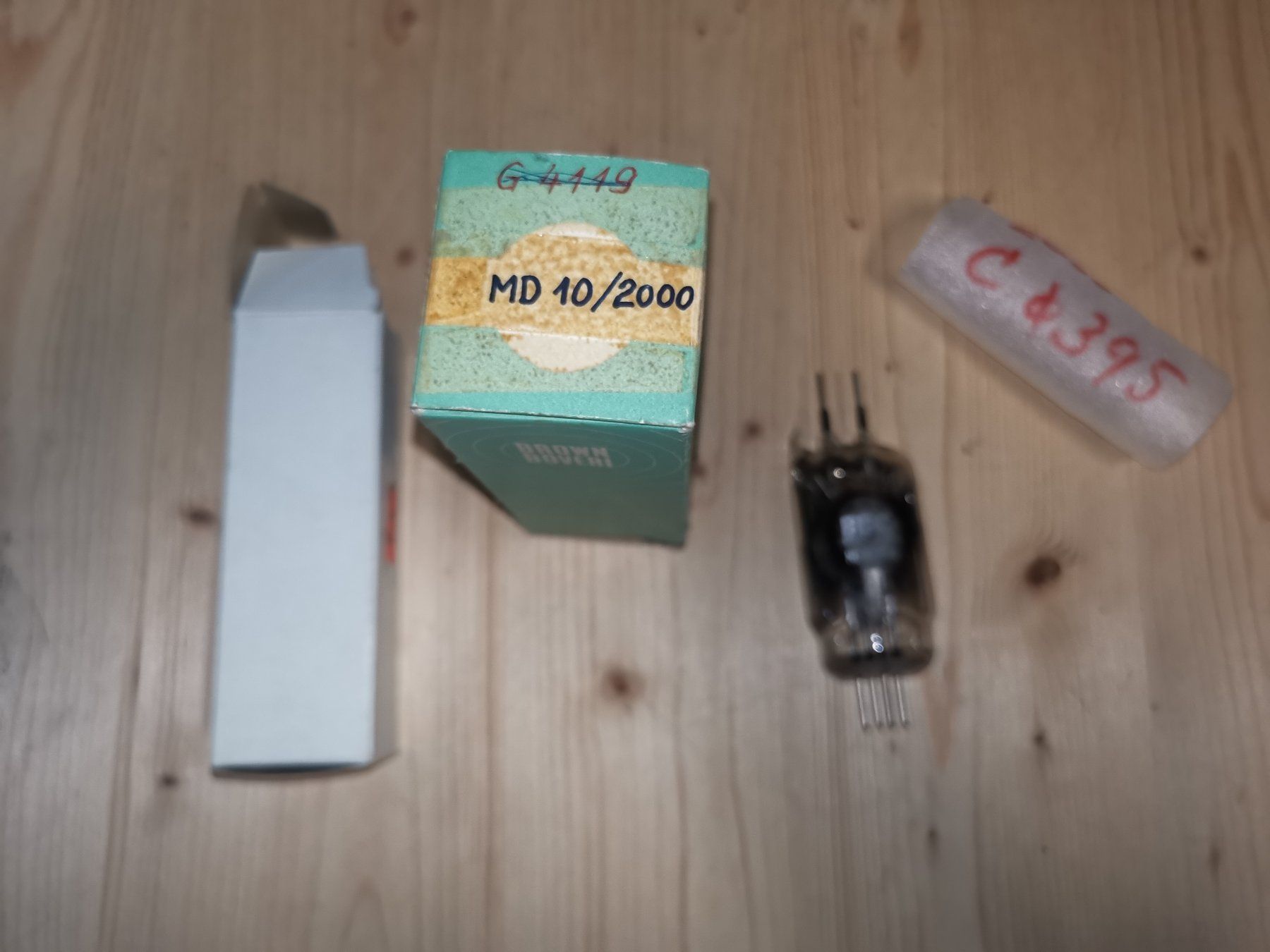 Componenti elettronici: BBC Elektronenröhre MD 10/2000 – Usato da Thalwil venduto da Joe500 5