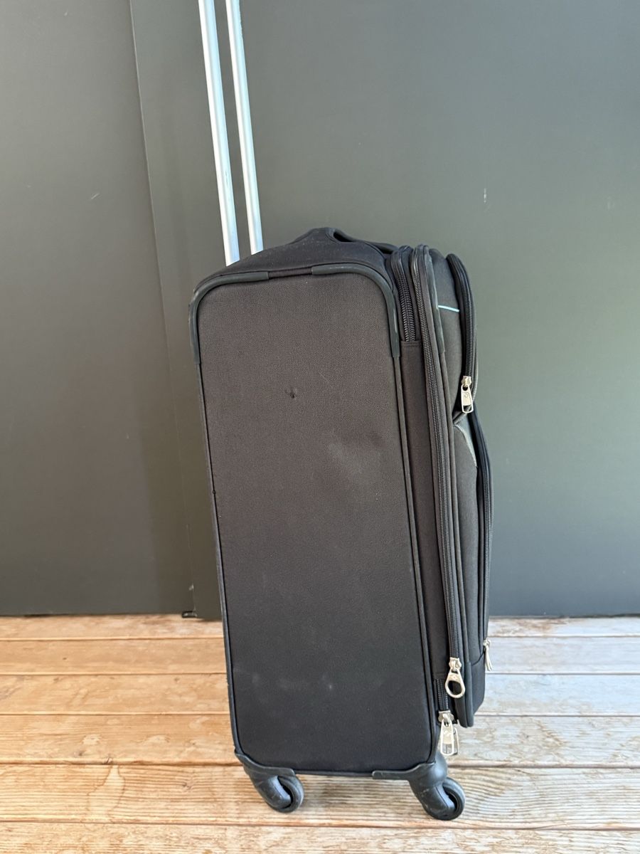 Samsonite Reisekoffer: Samsonite Rollkoffer (4 Räder) – Gebraucht aus Rothrist von meykat 1