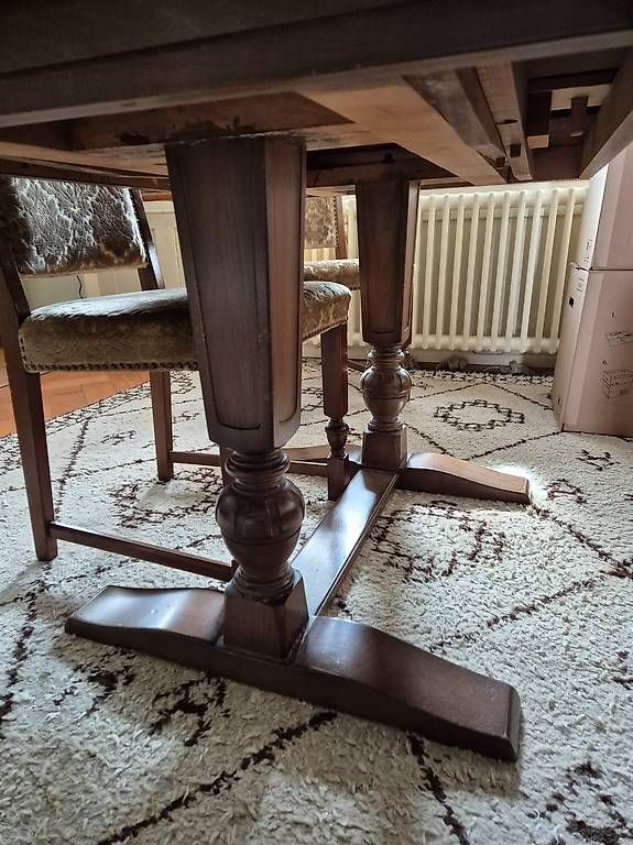 Tables: Tisch Dunkelbraun – D'occasion à Oberglatt ZH par rahelramona 4