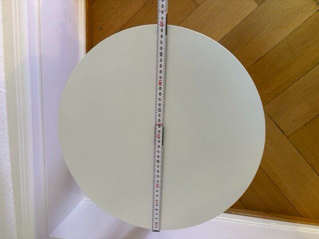 Tables: Loungetisch, weiss – D'occasion à Basel par dav_b5gb 2