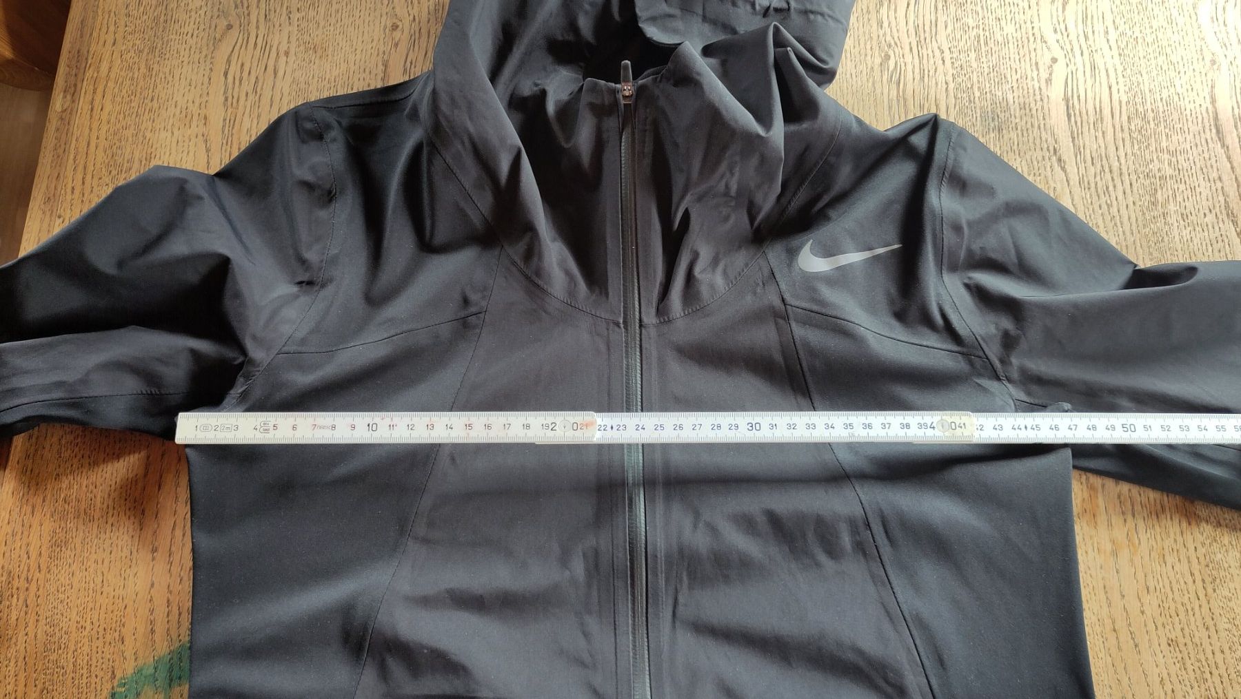 Nike Giacche: Nike Aeroshield Frauenjacke – Nuovo (secondo la descrizione) da Cumbel venduto da anj_b8wj 7