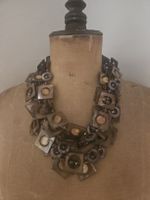 collier plastron en perles de coquillages