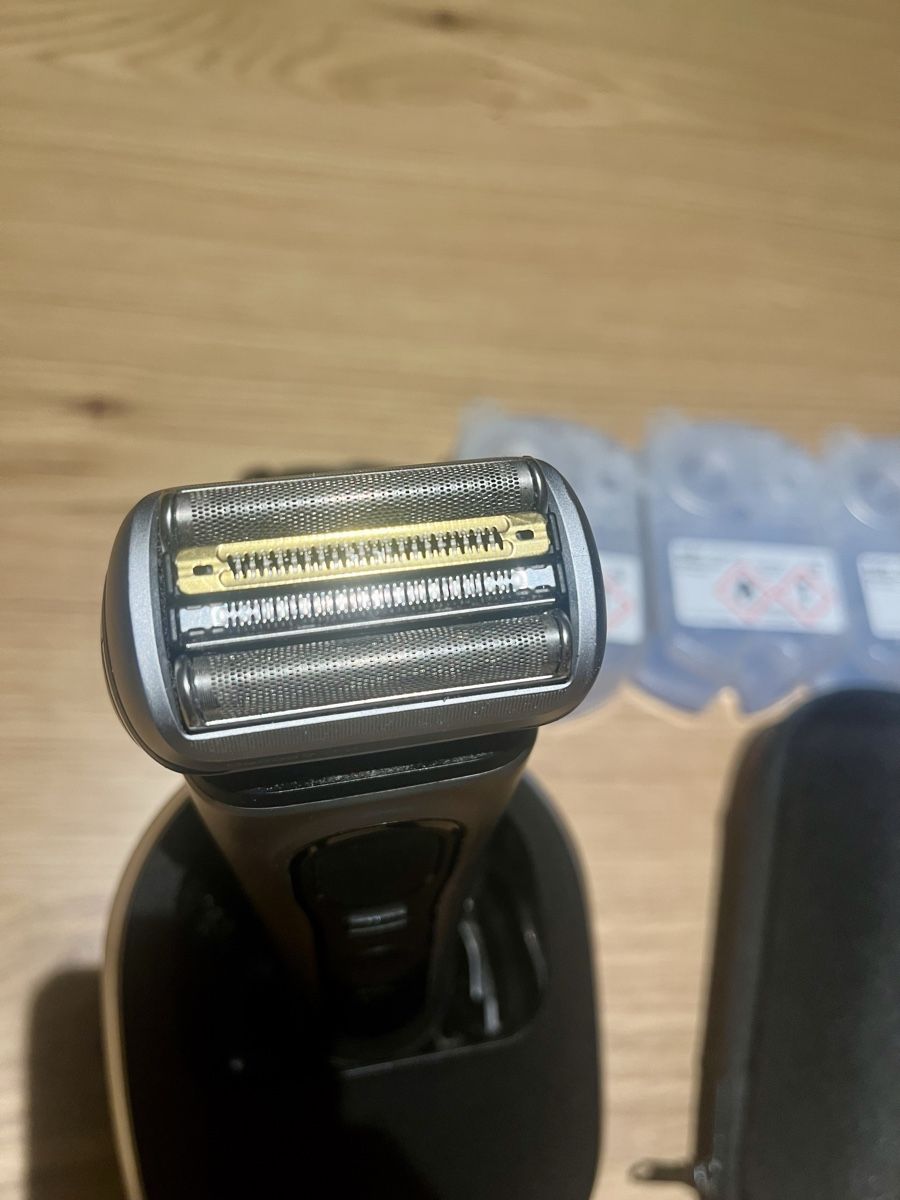 Braun Rasierapparate & Rasierklingen: Braun Serie 9 Pro+ – Gebraucht aus Effretikon von Unagi 3