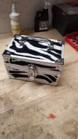 Schminkkoffer/Schmuckkoffer im Zebra Stoff Look