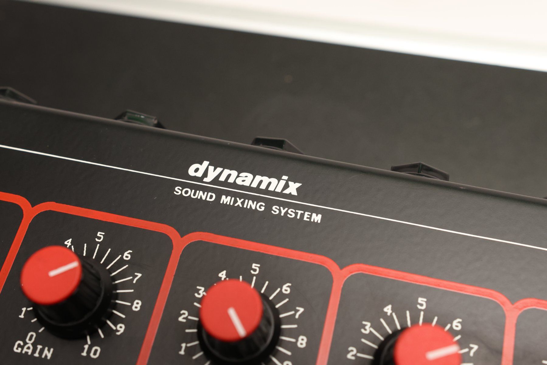 Platines de mixage: Table de mixage vintage Dynamix 6-2 + alimentation – D'occasion à Cologny par Mig210 2