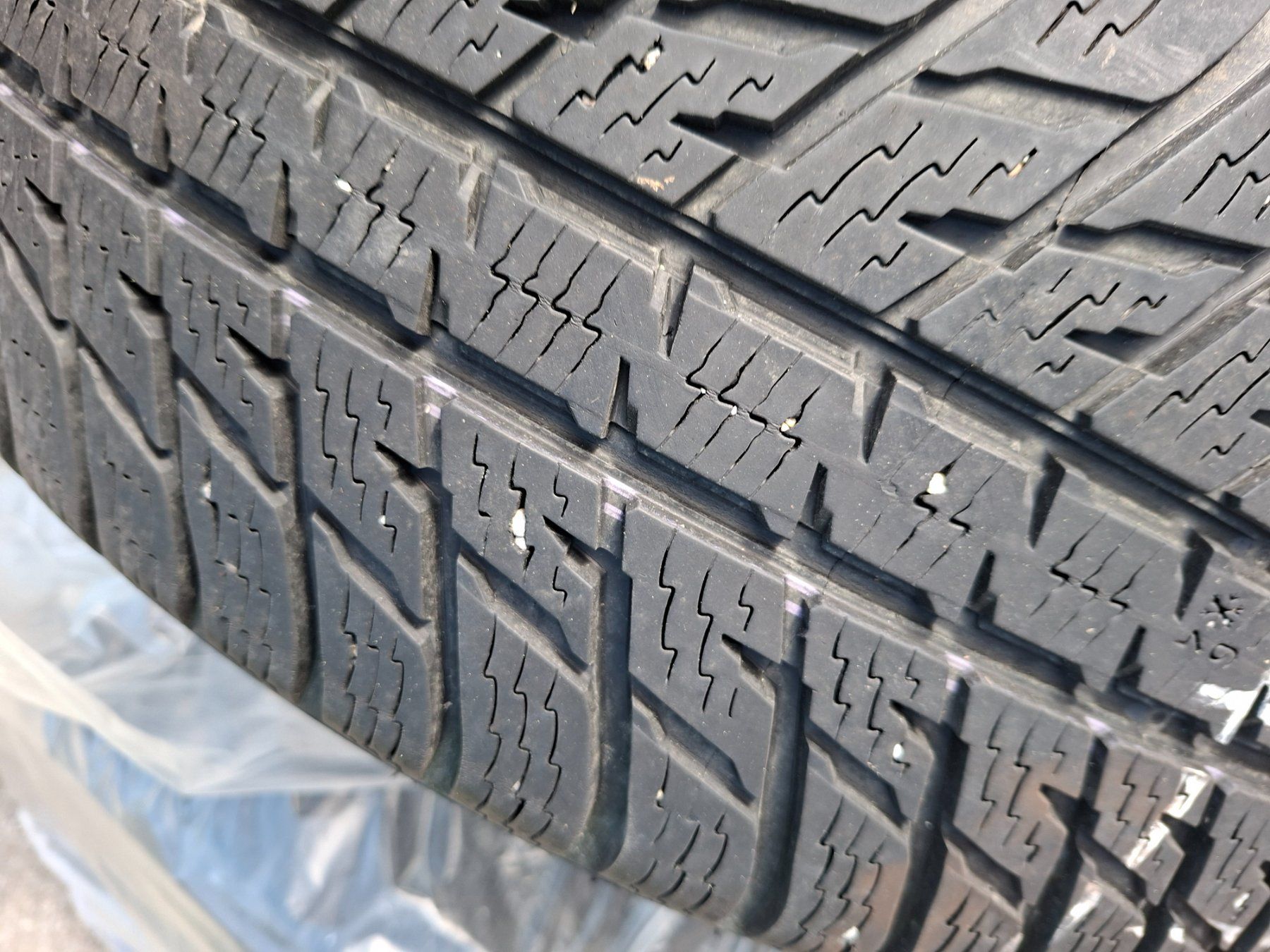 Pneumatici & Ruote complete: Autoreifen 215/55 R18 99V – Usato da Wattenwil venduto da Ziegerich