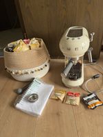 Smeg Kaffeemaschine Retro 50’s-Style-Modell inkl. Kaffeepads