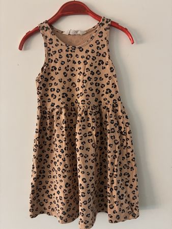 Schönes Kleid Gr. 110/116, H&M