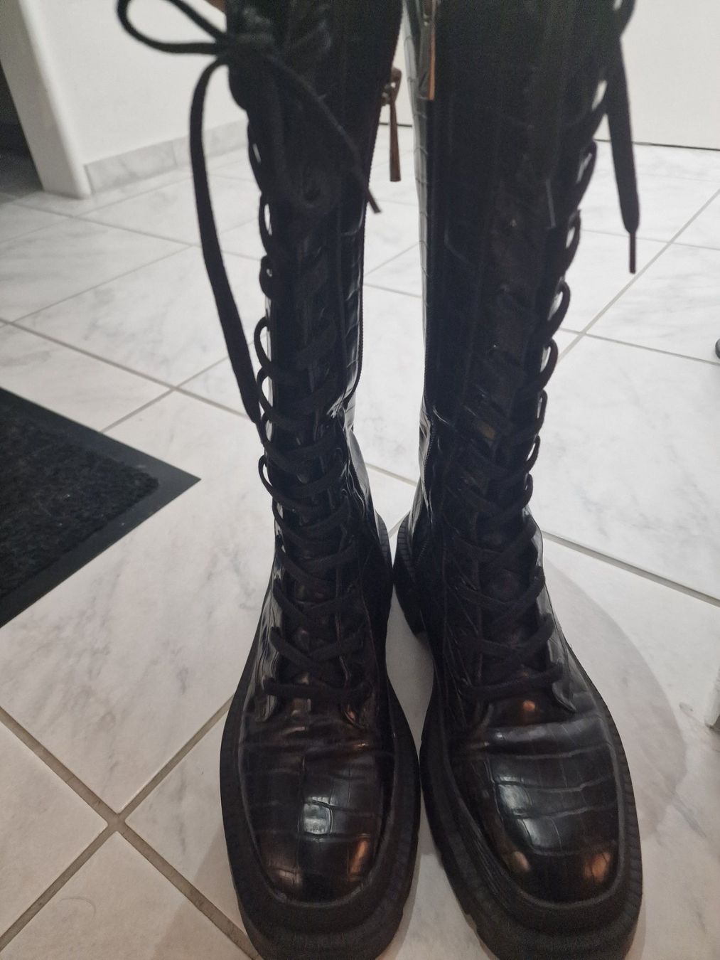Zara Damenschuhe: Stiefel Zara 39 – Gebraucht aus Matzingen von
