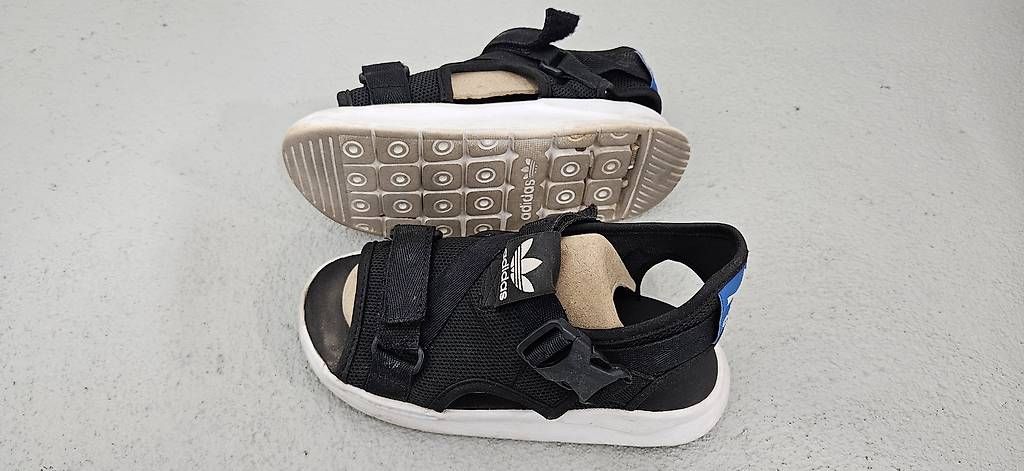 Adidas Scarpe per ragazzi: Adidas Sandalen Gr. 33 – Usato da Baden venduto da Boomer76 1