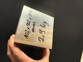 Aluminiumkubus, Aluminuîumblock 102 x 102 x 102 mm, 2900 g