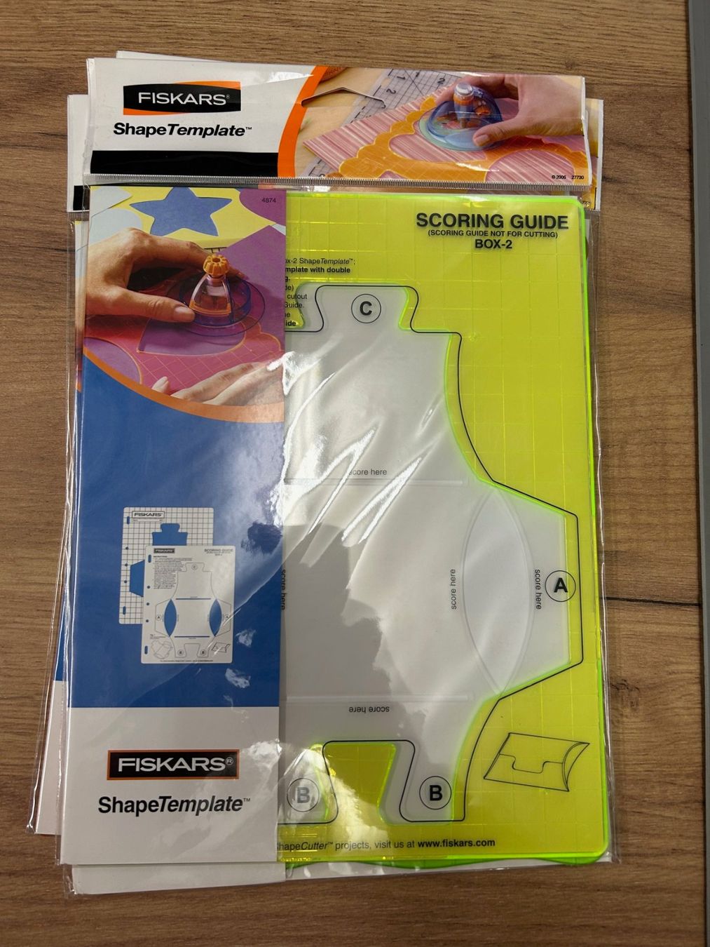 Fiskars Pochoirs: Fiskars Shape Template 3er Set – Neuf avec emballage d'origine à Schönenbaumgarten par Maven 3