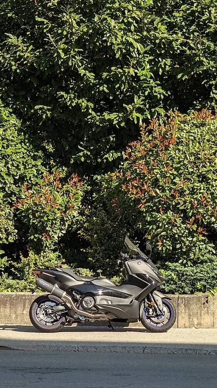 Yamaha Scooters: YAMAHA XP 560 – D'occasion à Locarno par fer_k99l