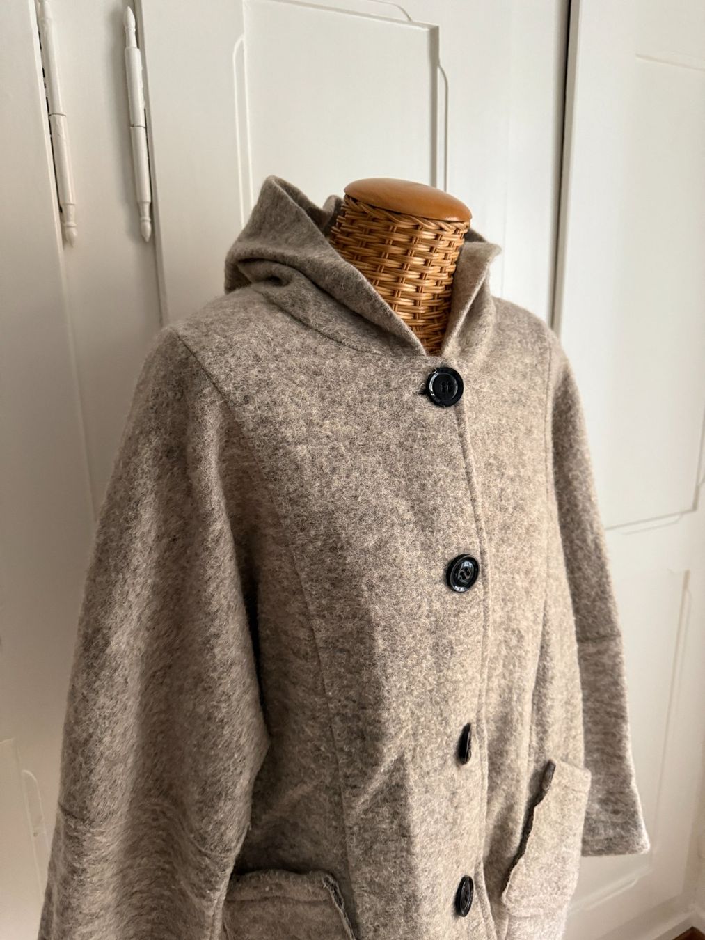 Jacken: Wolljacke beige M – Gebraucht aus Zürich von Diazaio 1
