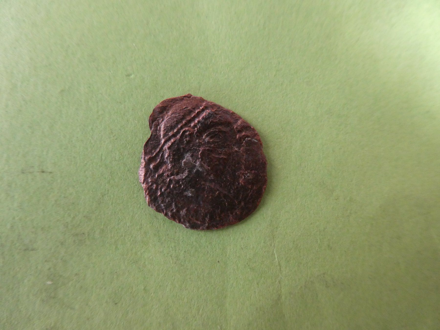 Tutti le monete: uralte Bronzemünze 18 mm     1.27 g – Usato da Hinterforst venduto da Rohusri